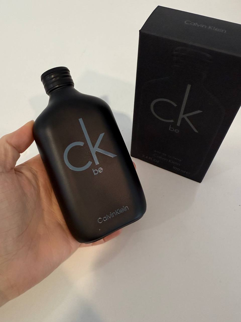 CK be by Calvin Klein is a Floral Woody Musk fragrance for women and men